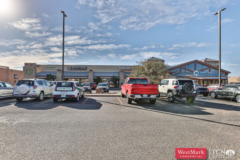 River Crossing Shopping Center: 6023 82nd St, Lubbock, TX 79424
